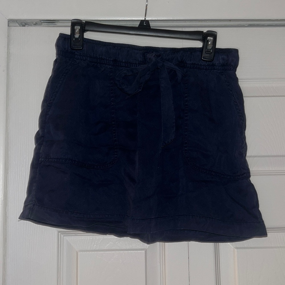 Women’s Skirt - Size Large